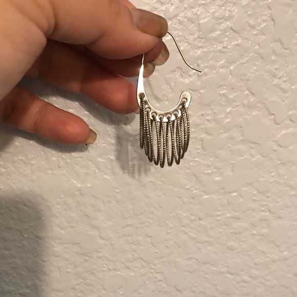 Fun dangle earrings - Picture 3 of 4